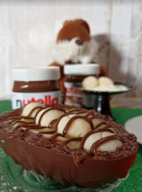 Ovo de Colher Recheado com Nutella e Ninho